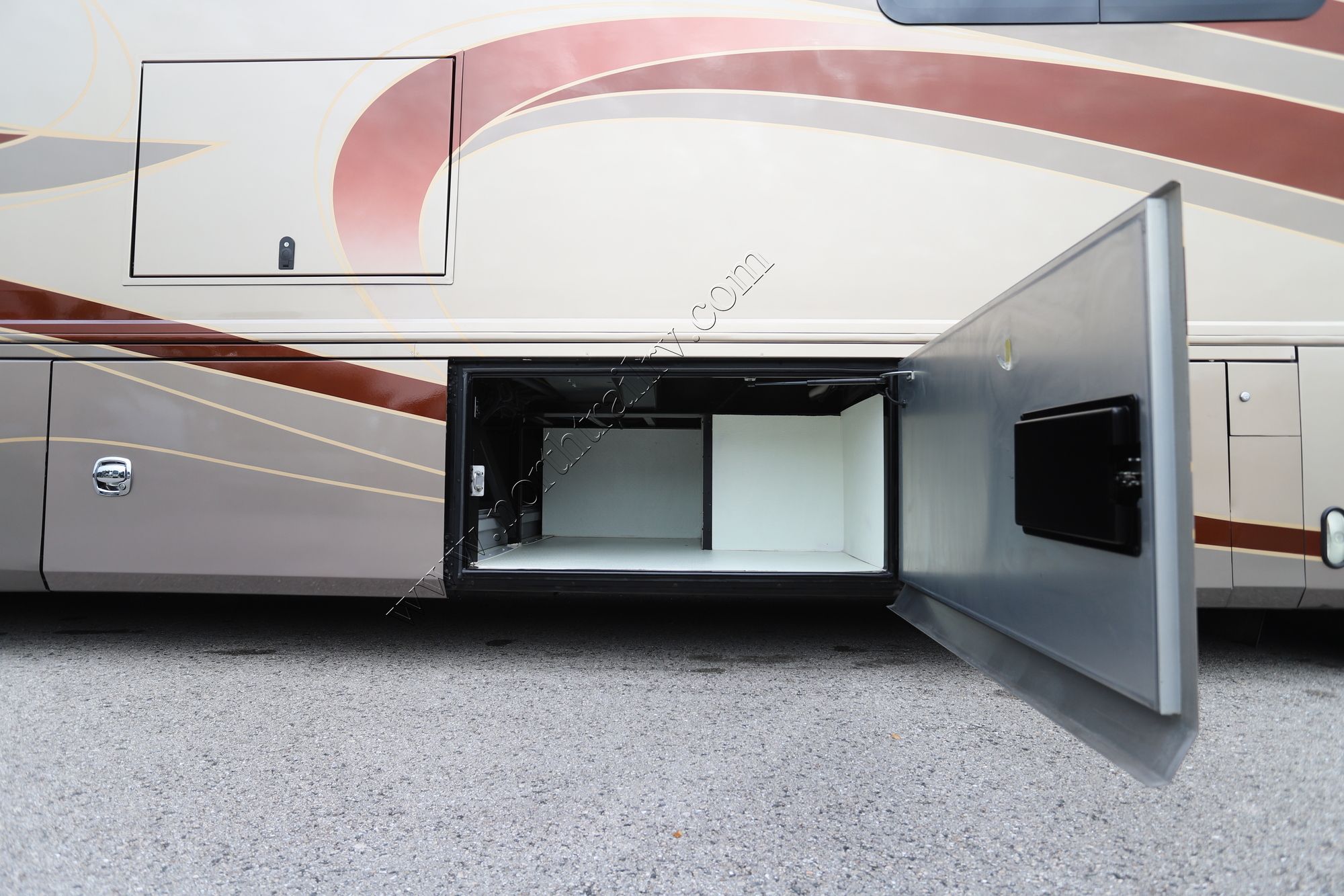 Used 2016 American Coach Allegiance 39A Class A  For Sale