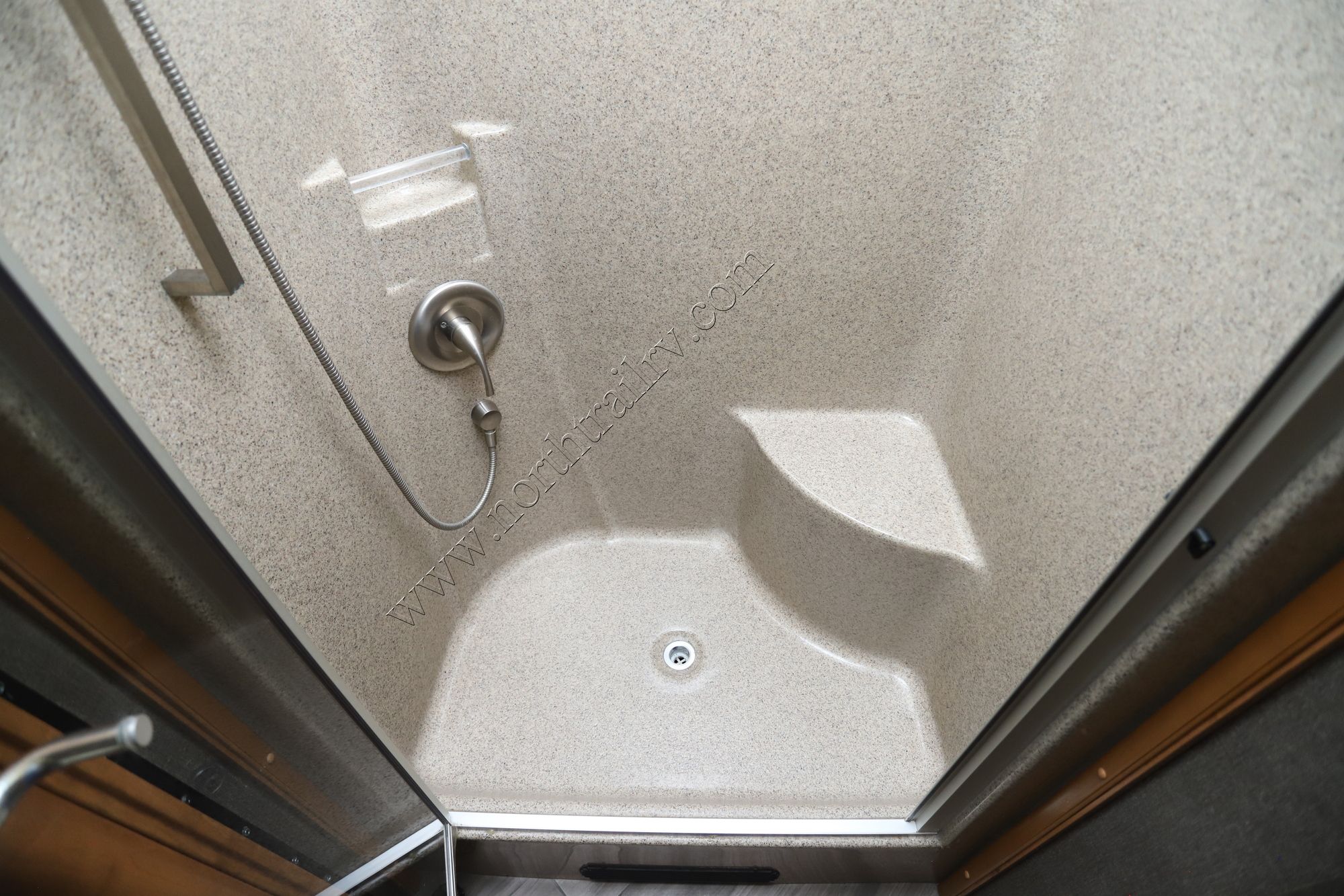 Used 2016 American Coach Allegiance 39A Class A  For Sale