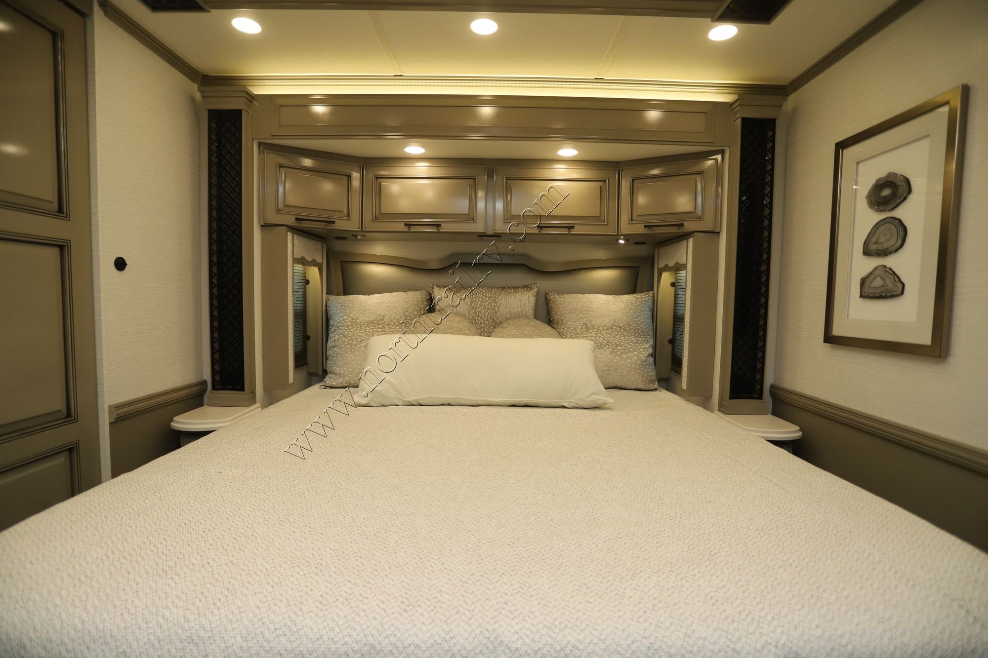 New 2026 Newmar London Aire 4540 Class A  For Sale