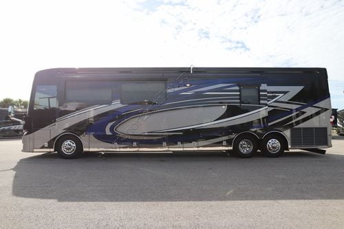2023 Newmar London Aire 4551