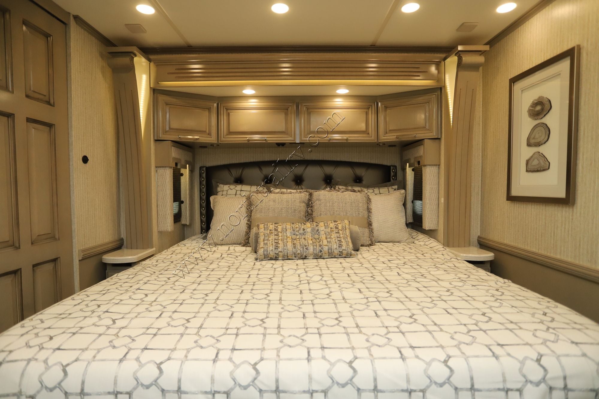 Used 2023 Newmar London Aire 4551 Class A  For Sale