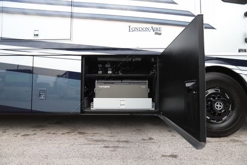 2026 Newmar London Aire 4540