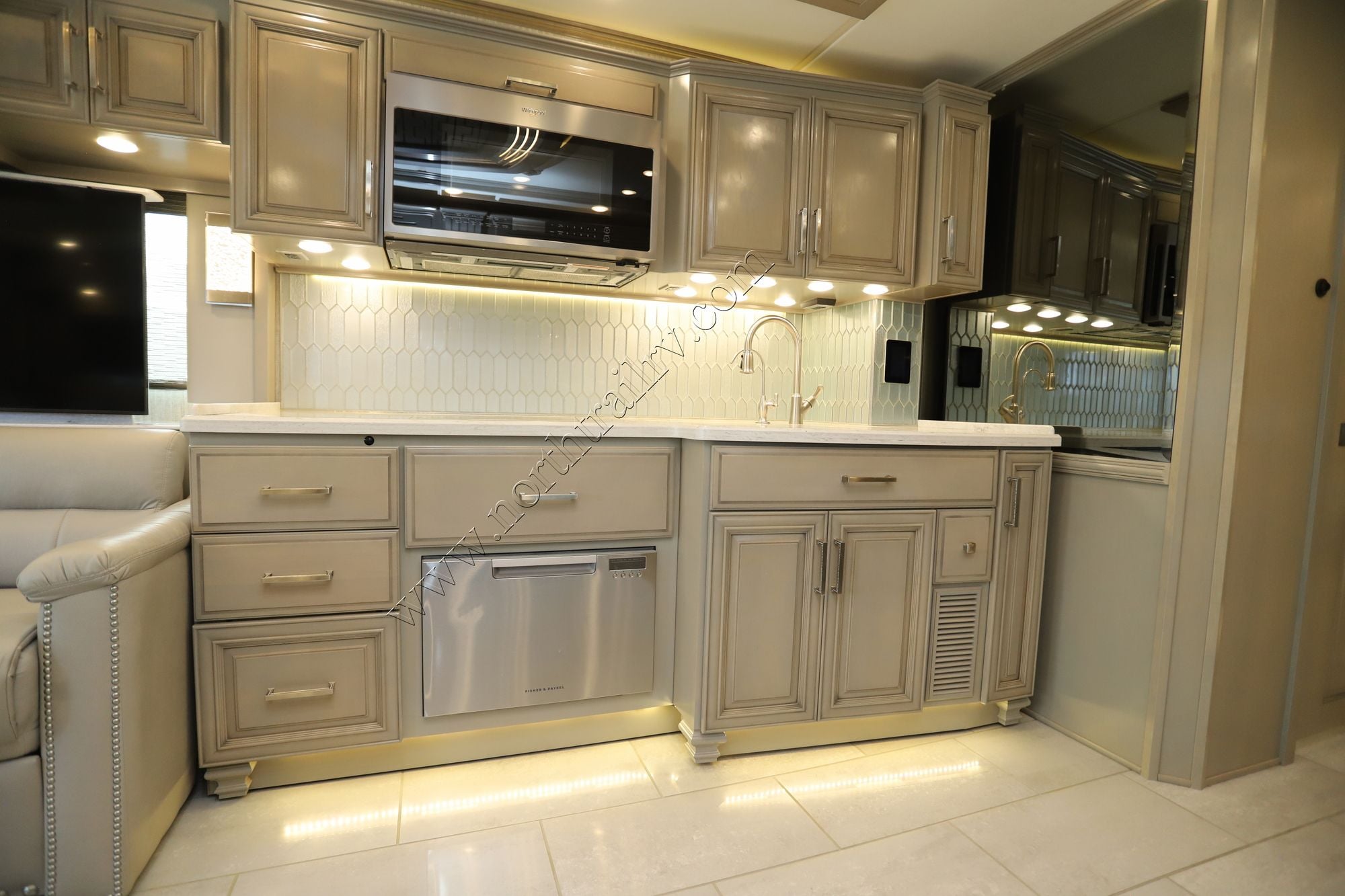 Used 2023 Newmar London Aire 4551 Class A  For Sale