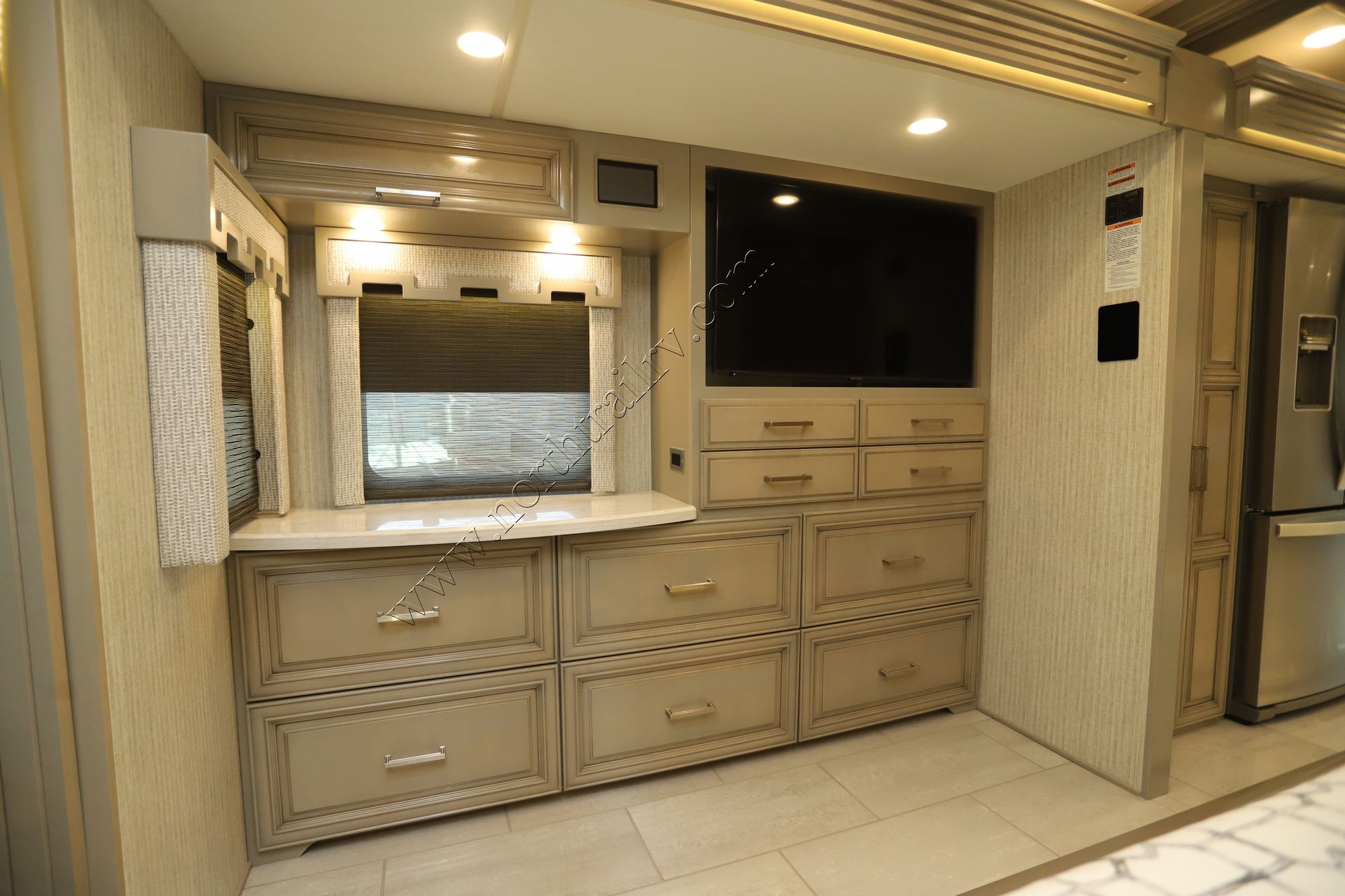 Used 2023 Newmar London Aire 4551 Class A  For Sale