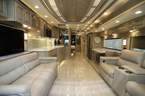 2023 Newmar London Aire 4551