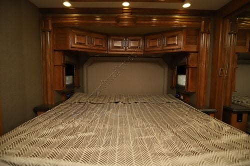 2016 American Coach Allegiance 39A