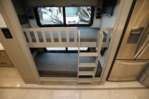 2026 Newmar London Aire 4540