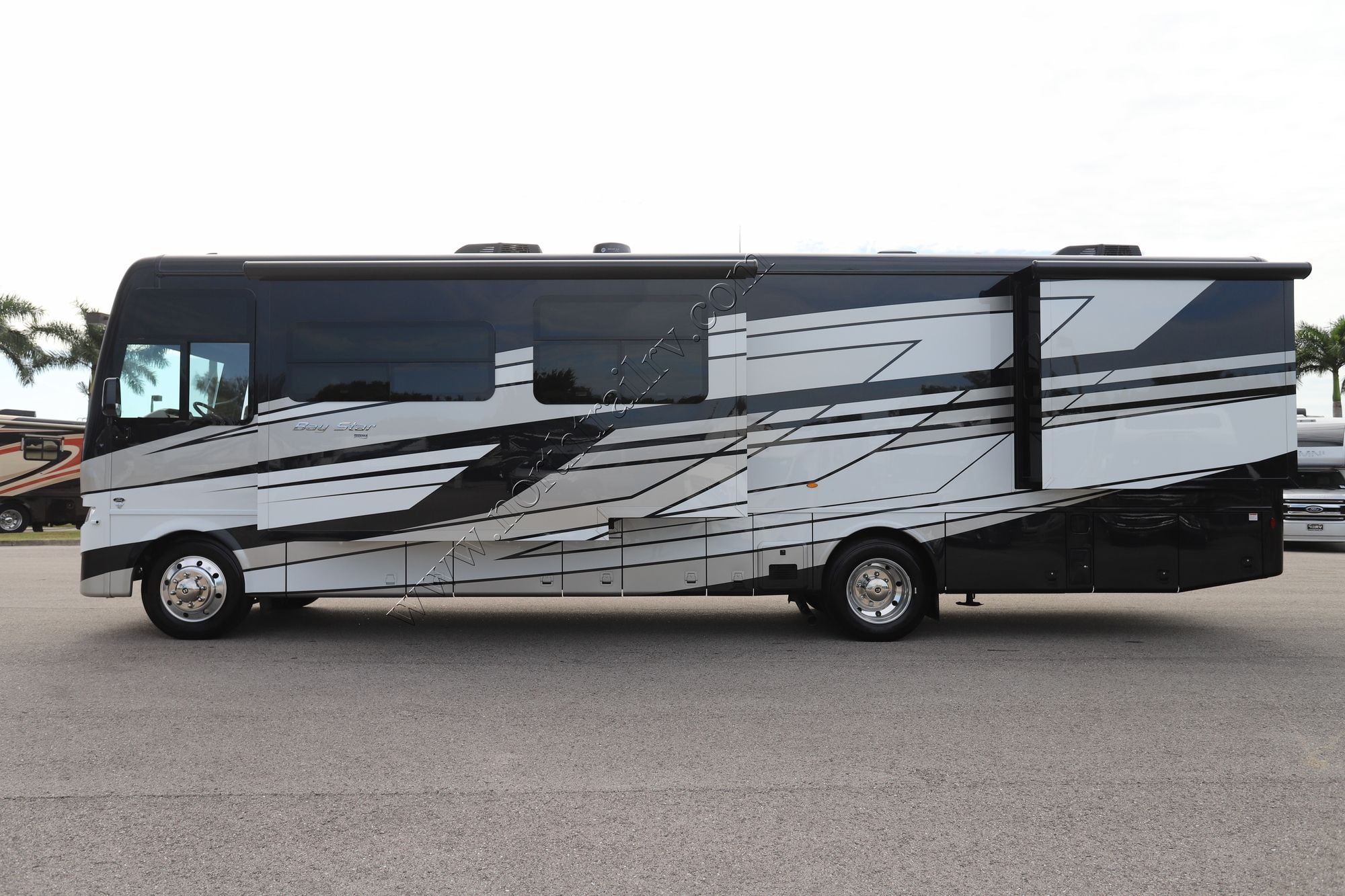 New 2026 Newmar Bay Star 3626 Class A  For Sale