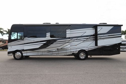 2026 Newmar Bay Star 3626