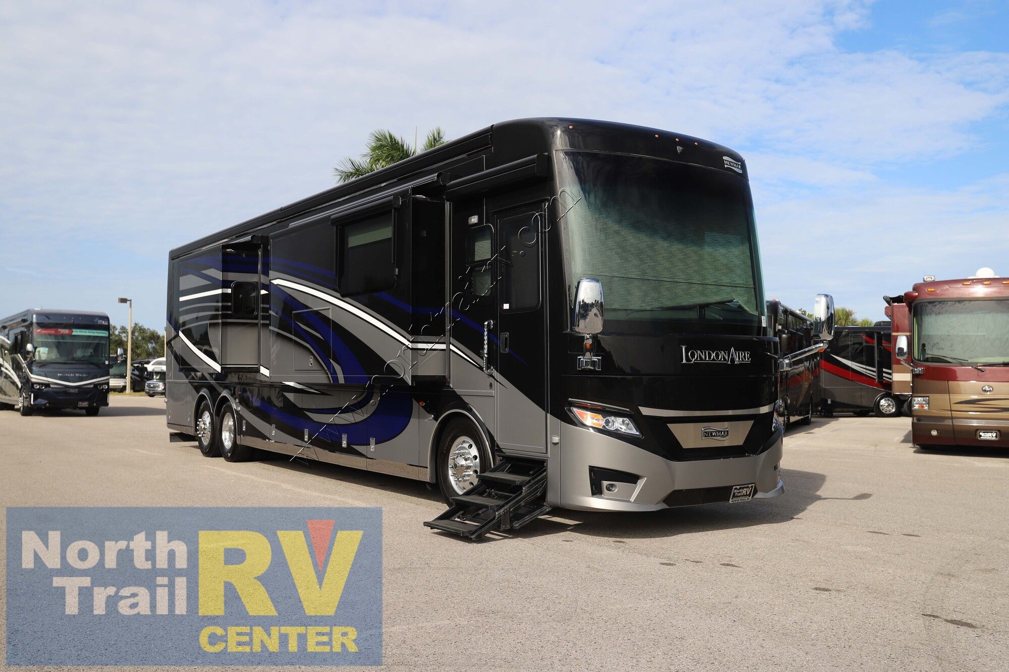 Used 2023 Newmar London Aire 4551 Class A  For Sale