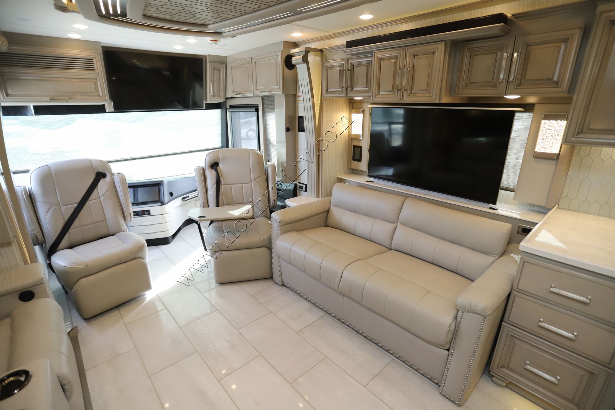 Used 2023 Newmar London Aire 4551 Class A  For Sale