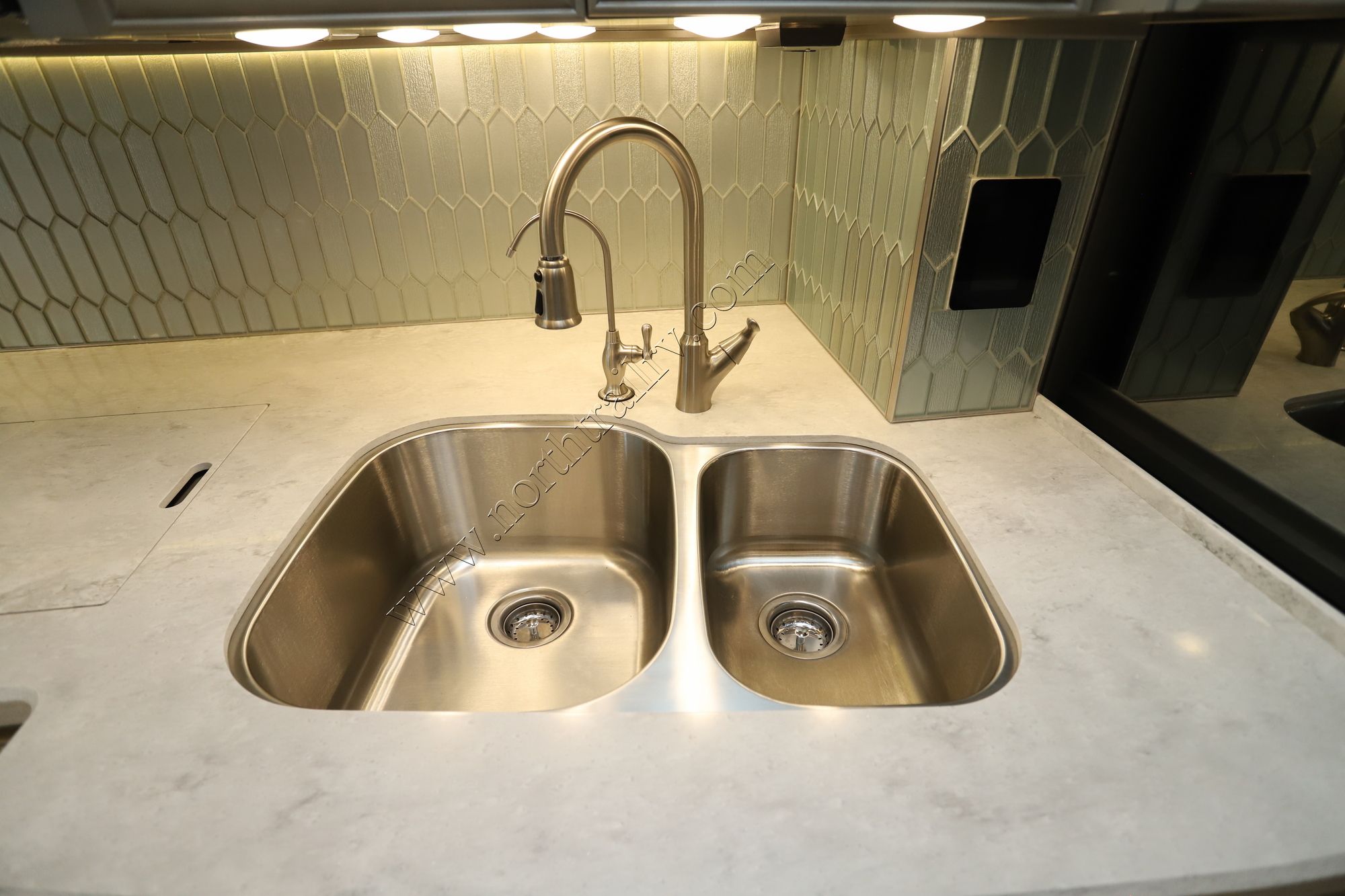 Used 2023 Newmar London Aire 4551 Class A  For Sale