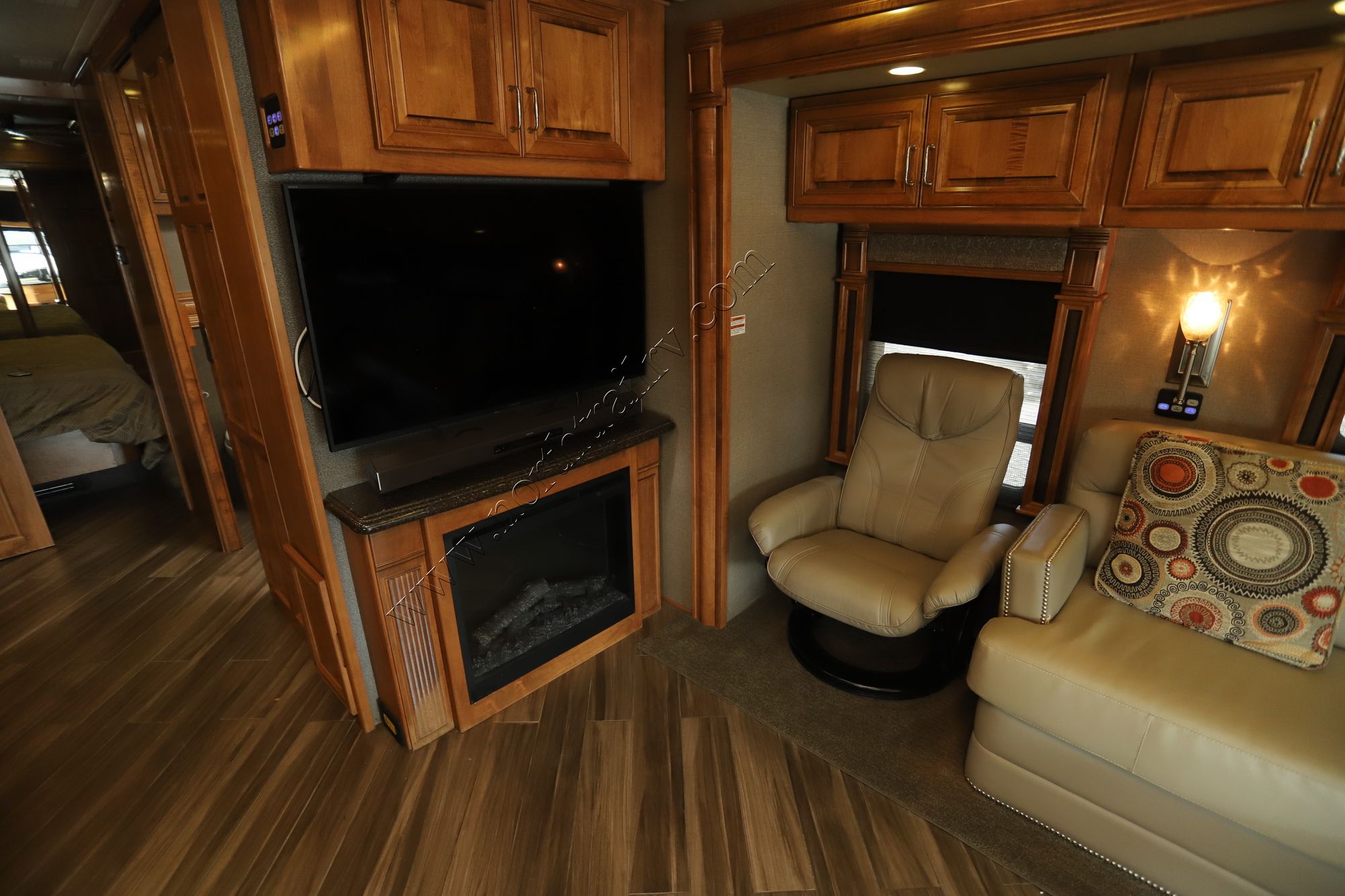 Used 2016 American Coach Allegiance 39A Class A  For Sale