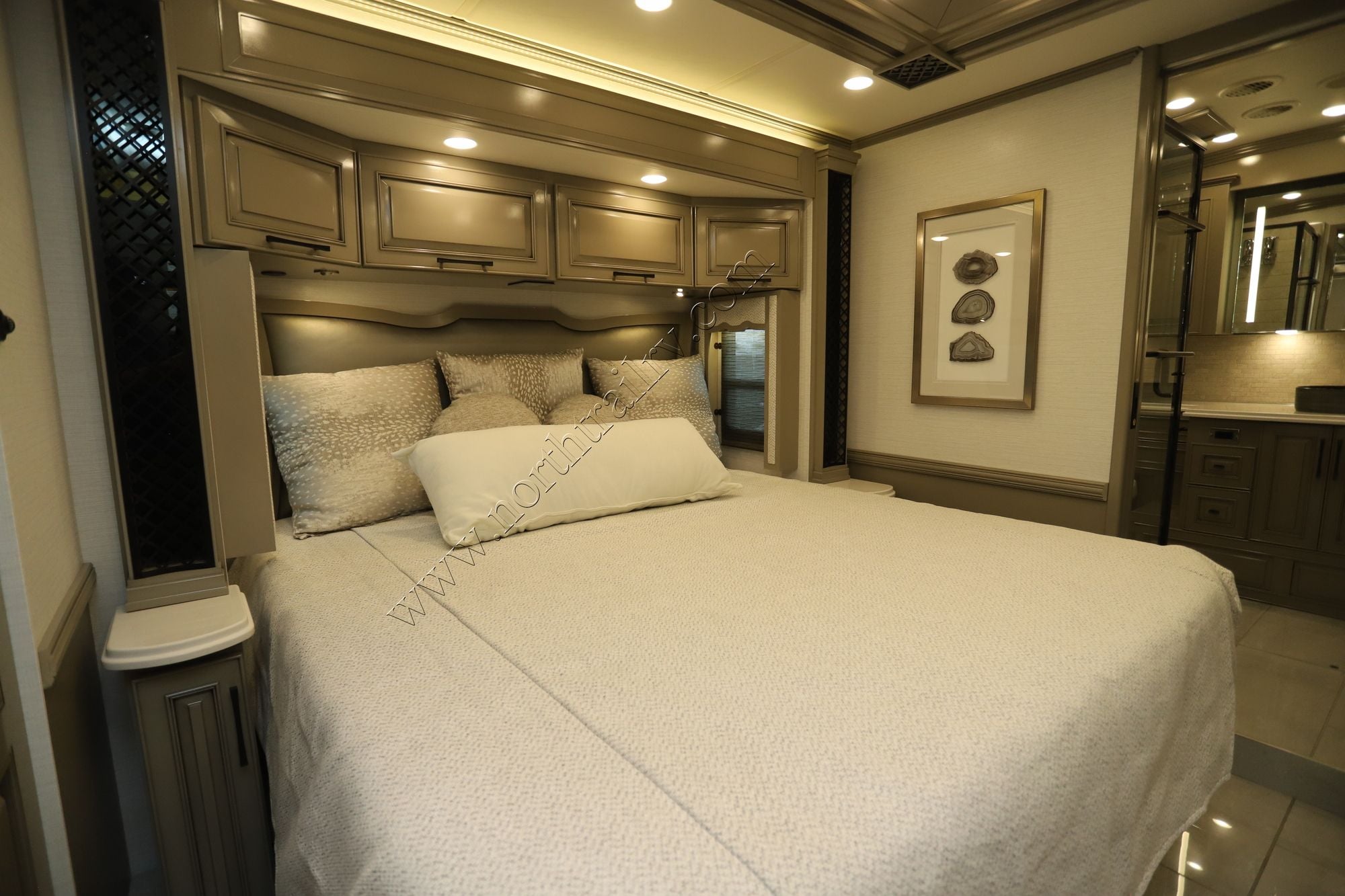 New 2026 Newmar London Aire 4540 Class A  For Sale