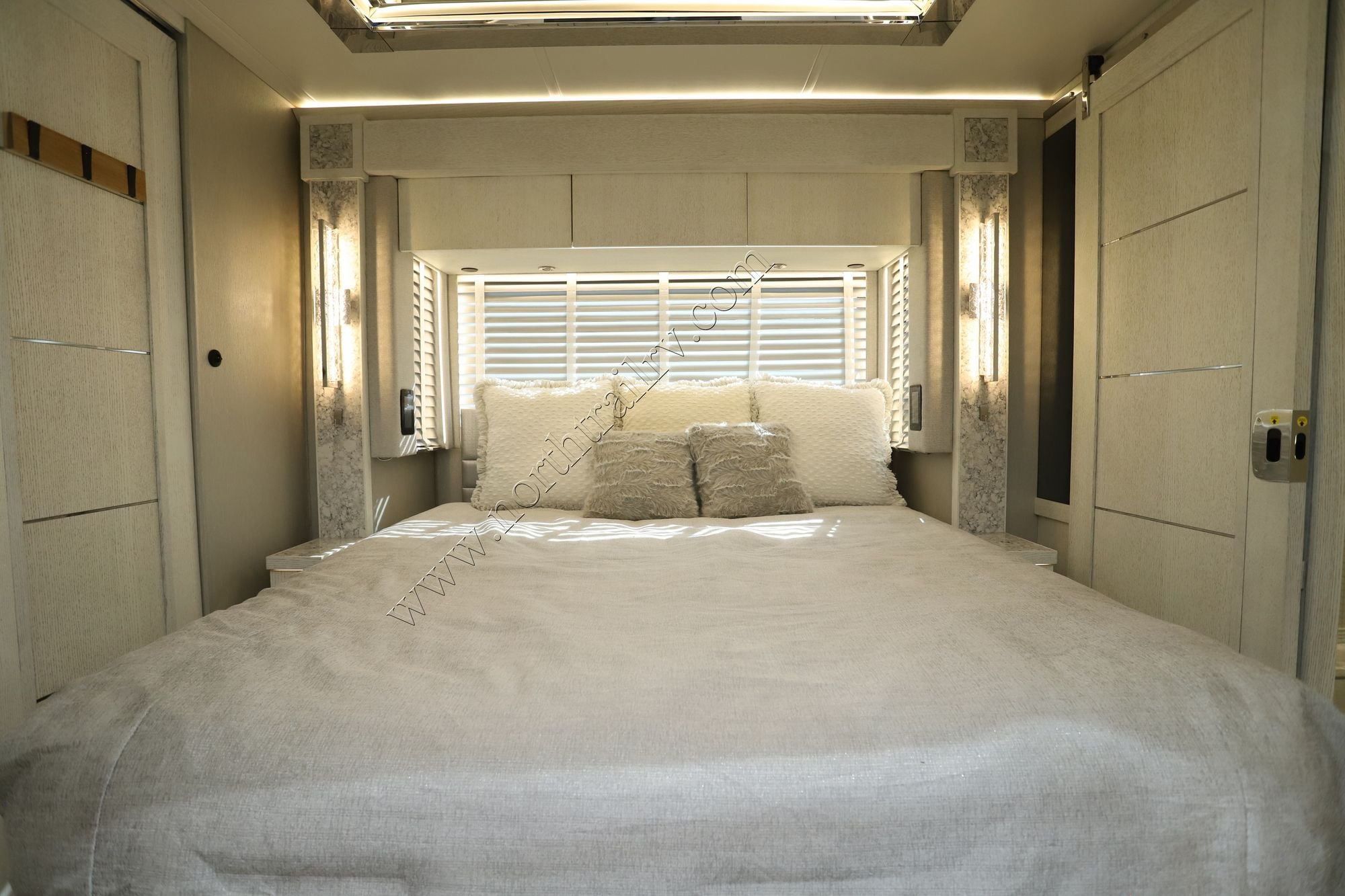 Used 2023 Newmar King Aire 4531 Class A  For Sale