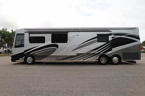 2020 Newmar Mountain Aire 4551