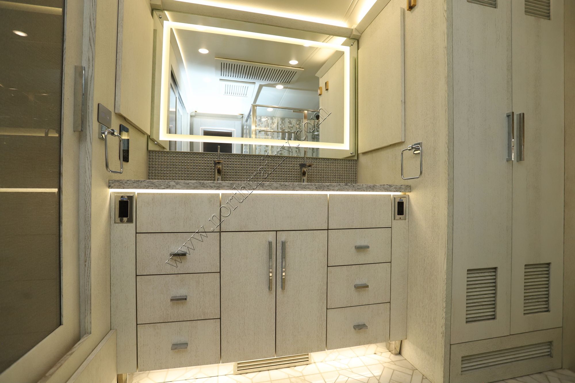 Used 2023 Newmar King Aire 4531 Class A  For Sale