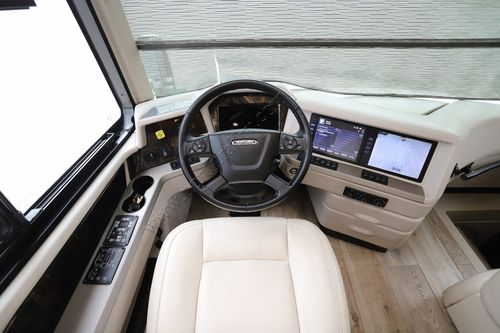 2020 Newmar Mountain Aire 4551