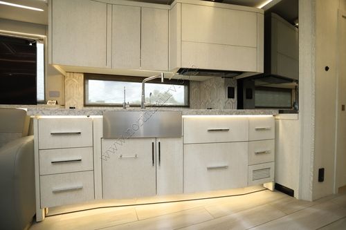 2023 Newmar King Aire 4531