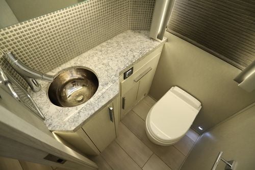 2023 Newmar King Aire 4531