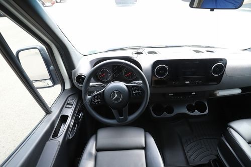 2023 Pleasure-Way Plateau TS