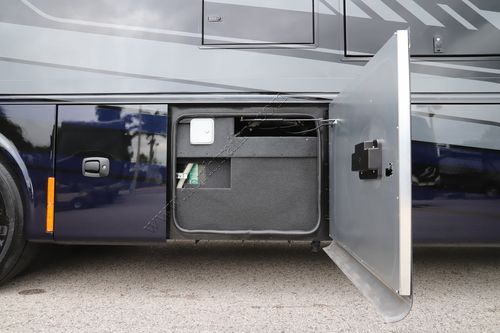 2026 Tiffin Motor Homes Phaeton 35CH