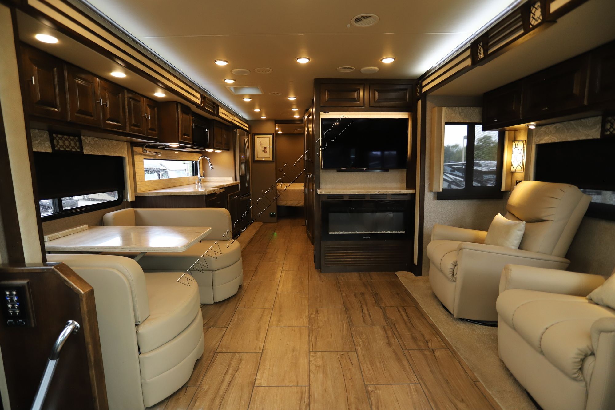 Used 2019 Tiffin Motor Homes Allegro 34PA Class A  For Sale