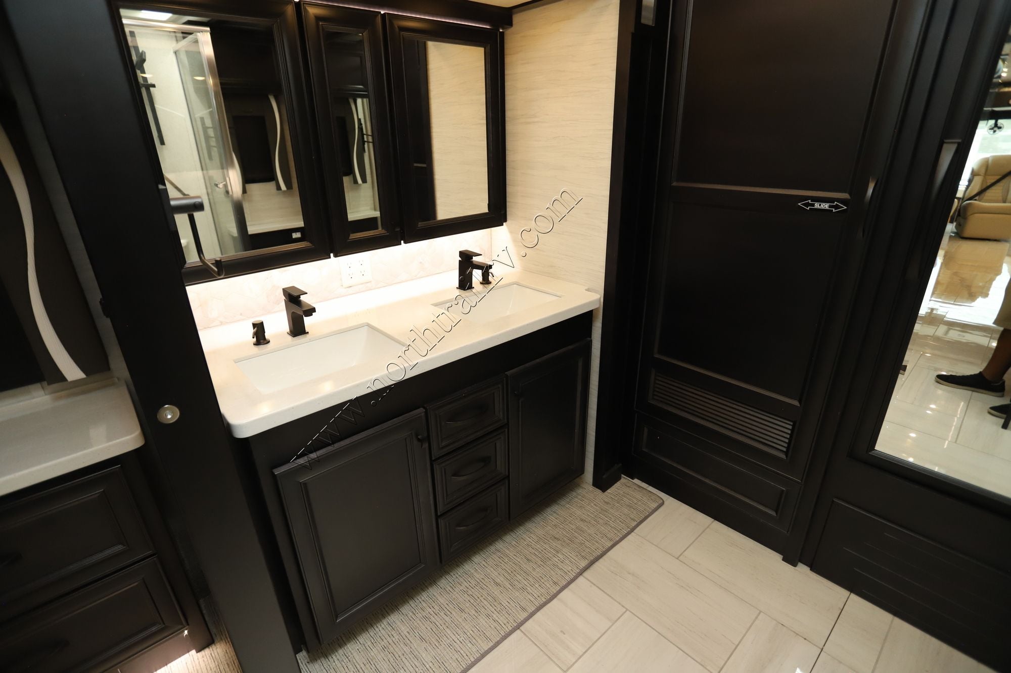 New 2026 Tiffin Motor Homes Phaeton 35CH Class A  For Sale