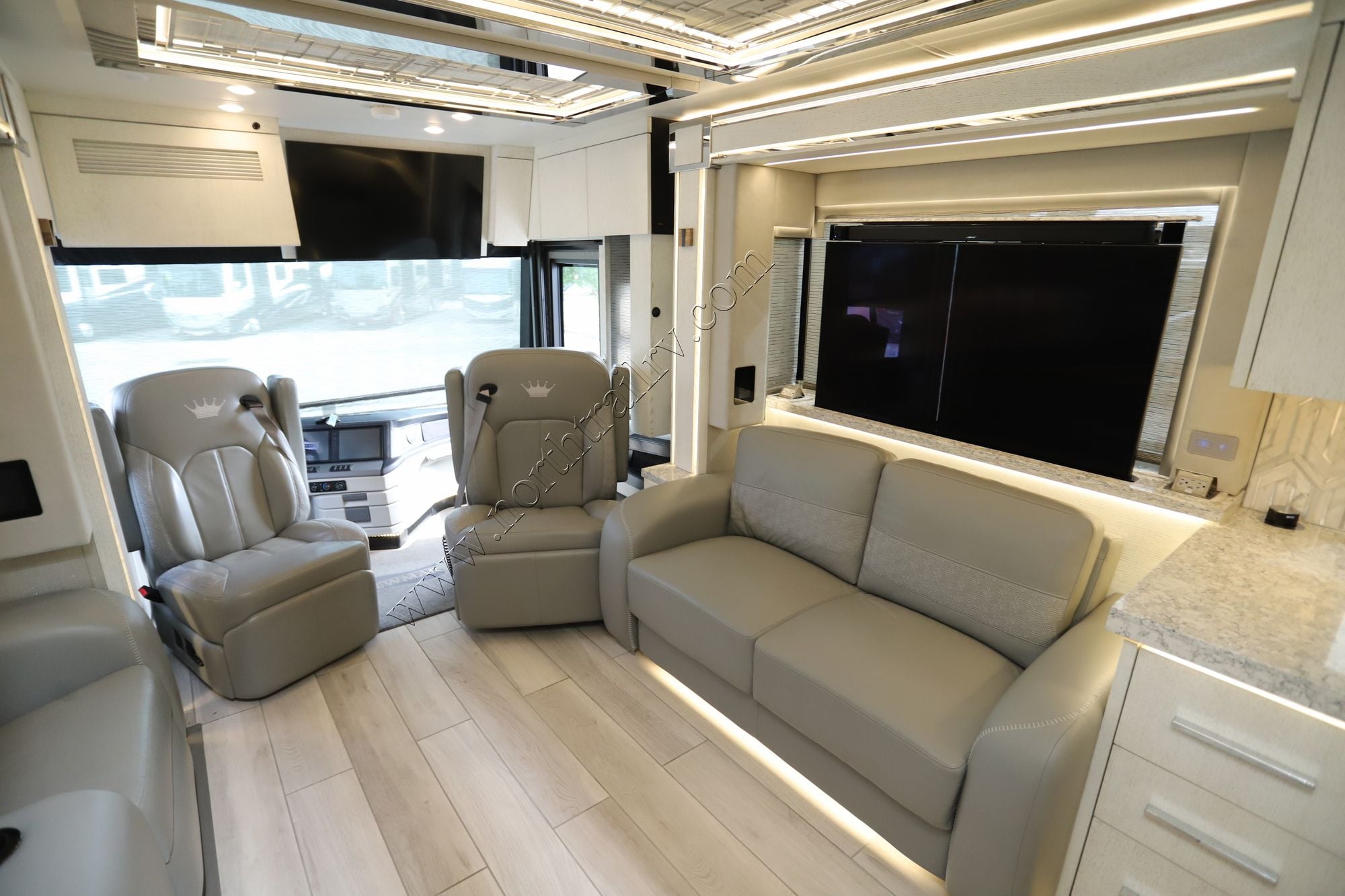 Used 2023 Newmar King Aire 4531 Class A  For Sale