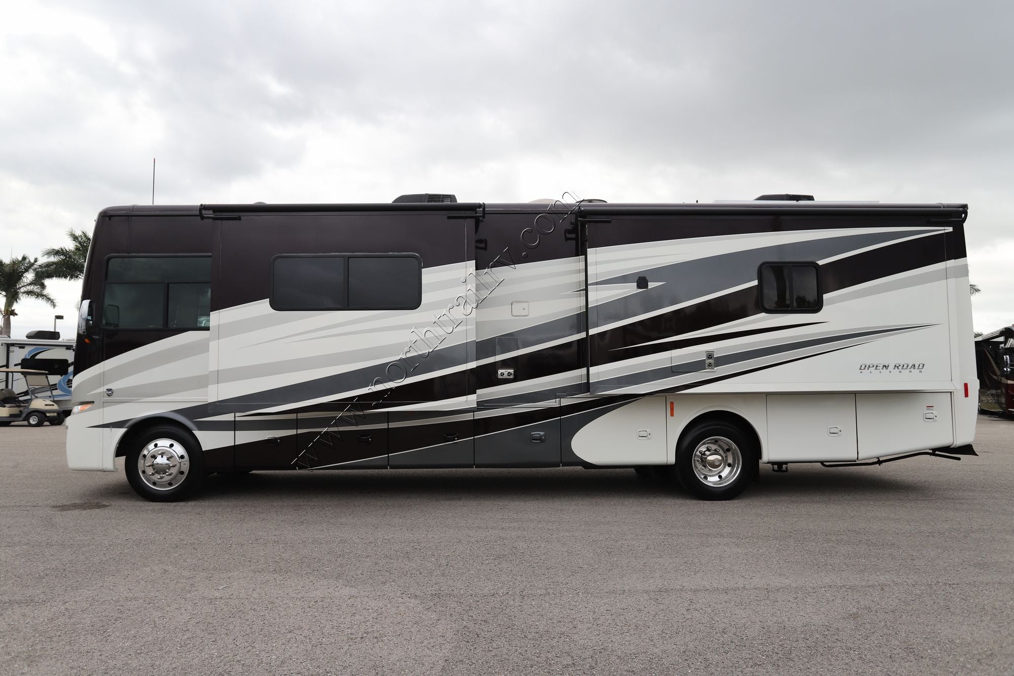 Used 2019 Tiffin Motor Homes Allegro 34PA Class A  For Sale
