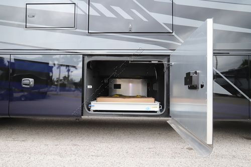 2026 Tiffin Motor Homes Phaeton 35CH