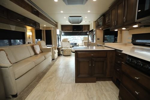 2018 Newmar Ventana Le 4048