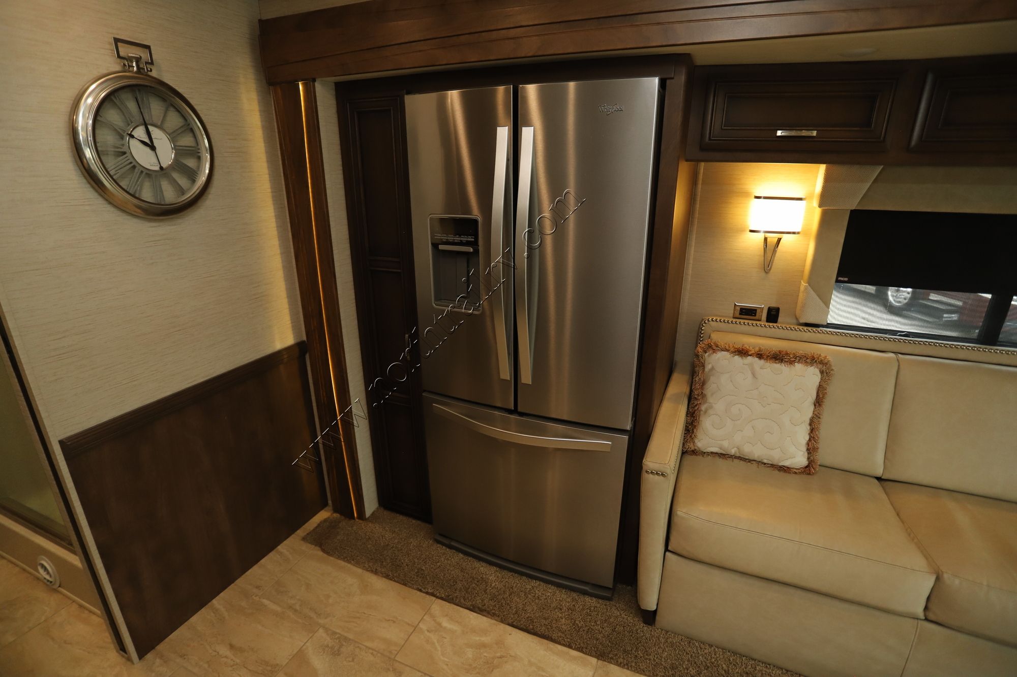 Used 2018 Newmar Ventana Le 4048 Class A  For Sale