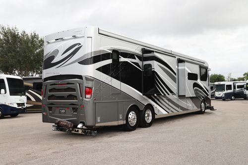 2020 Newmar Mountain Aire 4551