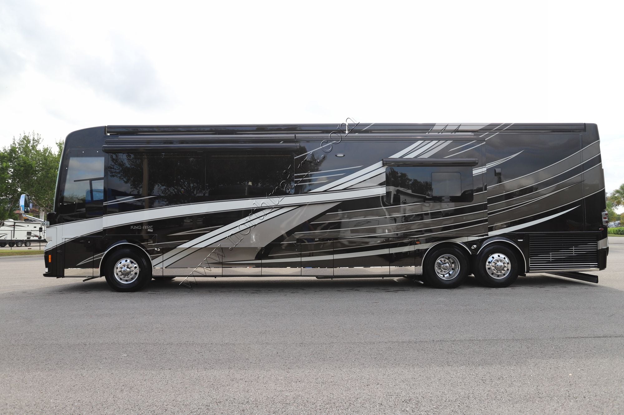 Used 2023 Newmar King Aire 4531 Class A  For Sale