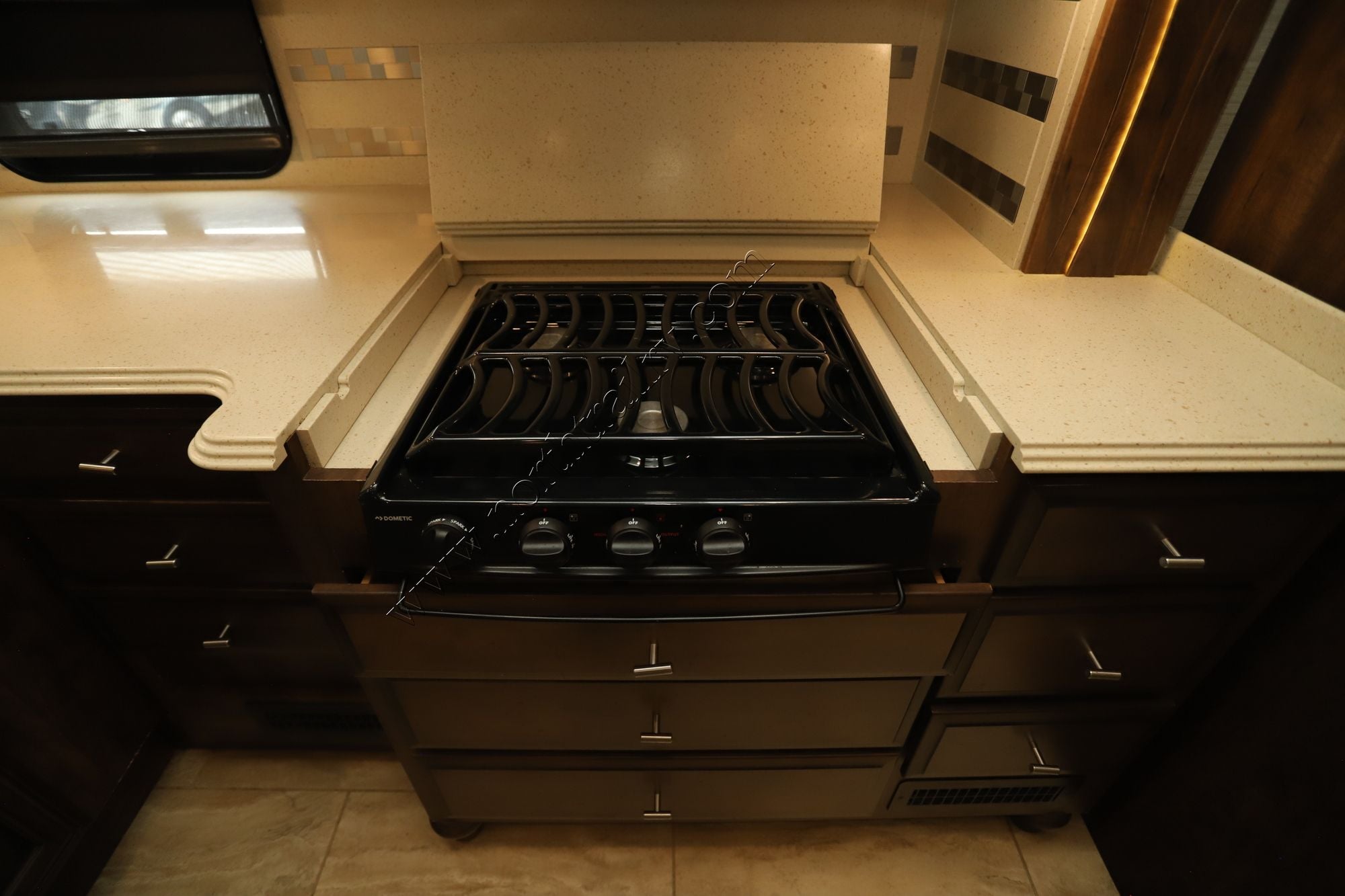 Used 2018 Newmar Ventana Le 4048 Class A  For Sale