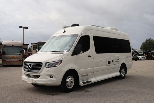 2023 Pleasure-Way Plateau TS