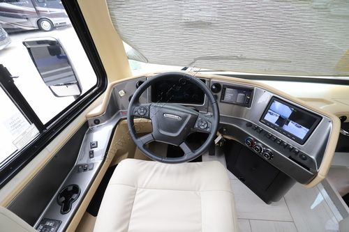 2026 Tiffin Motor Homes Phaeton 35CH