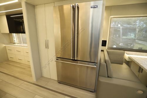 2023 Newmar King Aire 4531