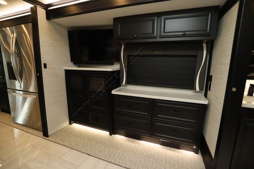 2026 Tiffin Motor Homes Phaeton 35CH