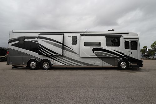2020 Newmar Mountain Aire 4551