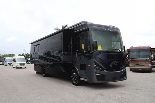 2026 Tiffin Motor Homes Phaeton 35CH