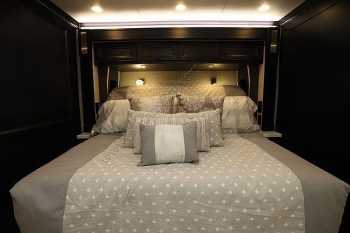 2026 Tiffin Motor Homes Phaeton 35CH