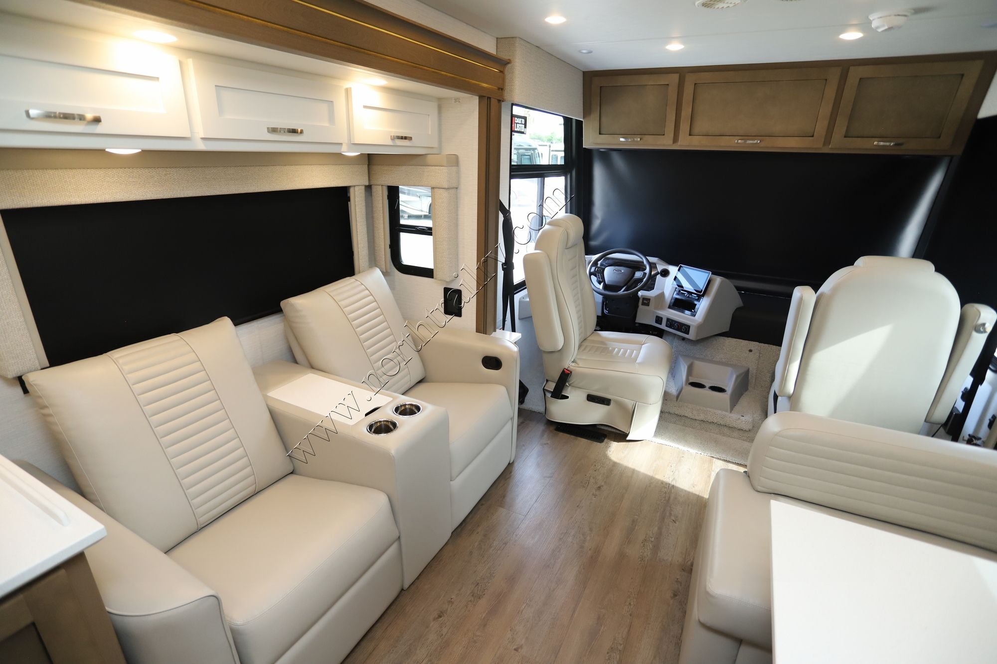 New 2026 Newmar Bay Star 3114 Class A  For Sale