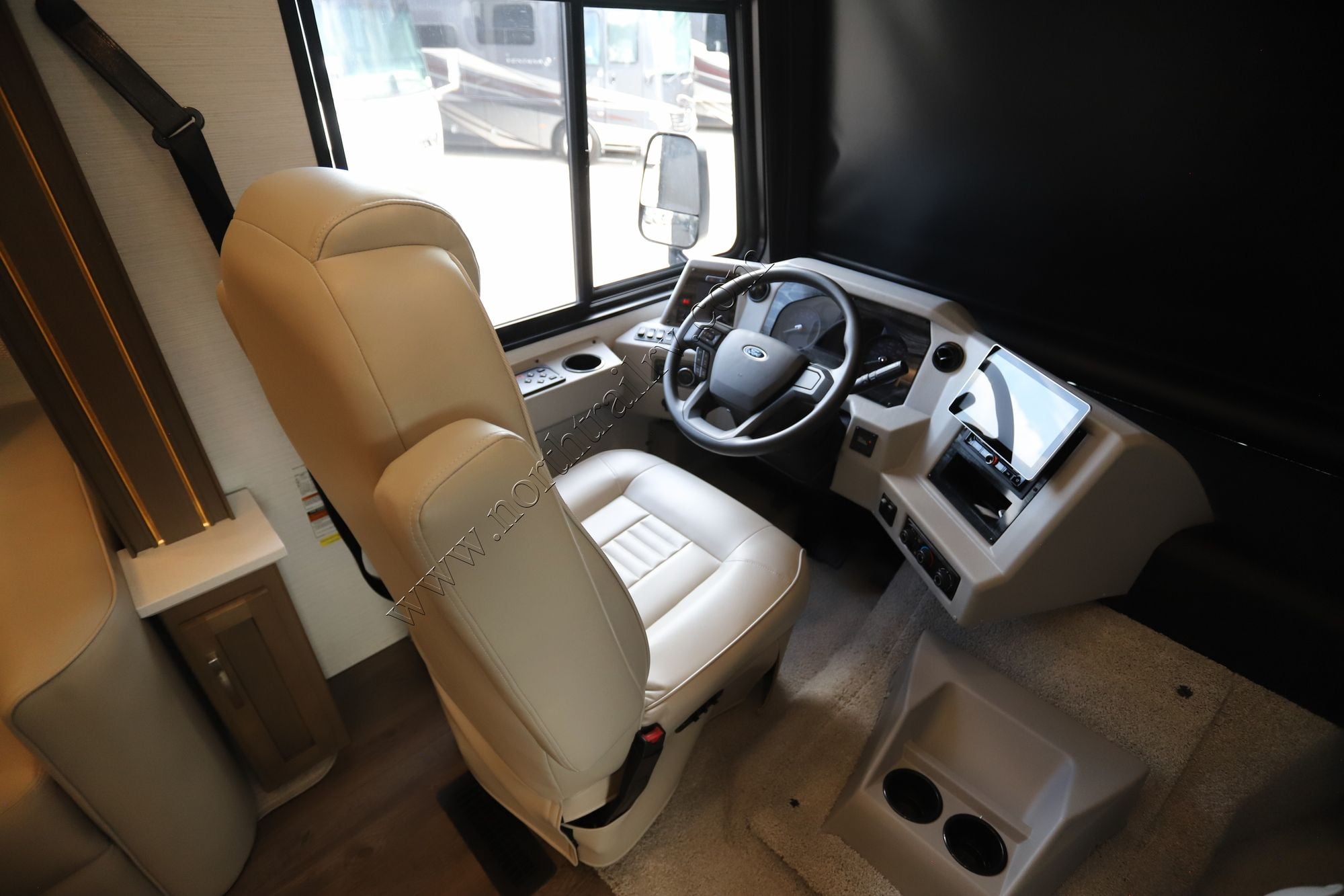 New 2026 Newmar Bay Star 3114 Class A  For Sale