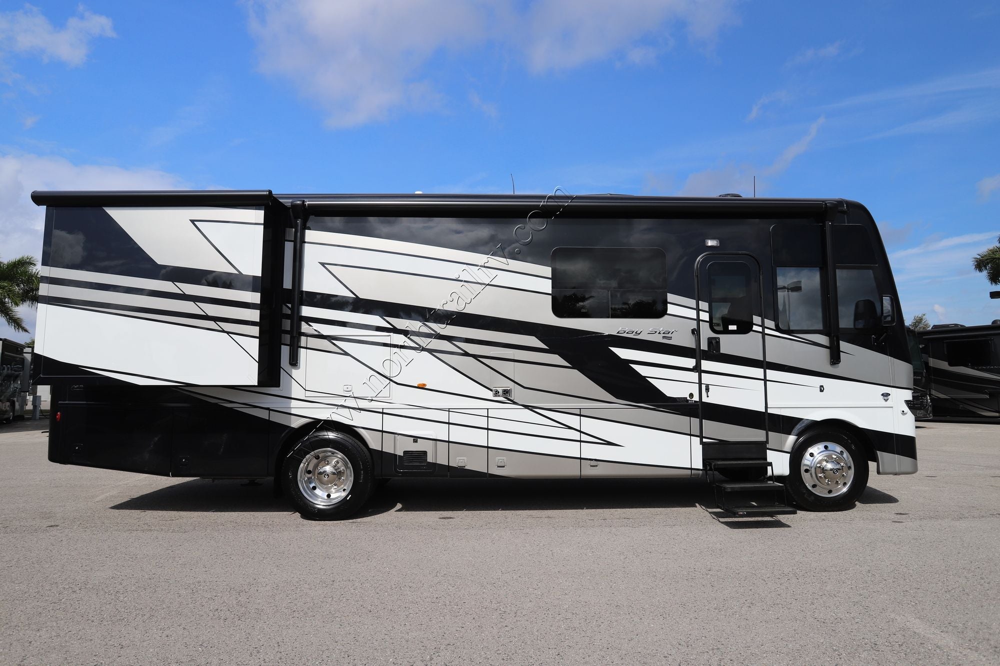 New 2026 Newmar Bay Star 3114 Class A  For Sale