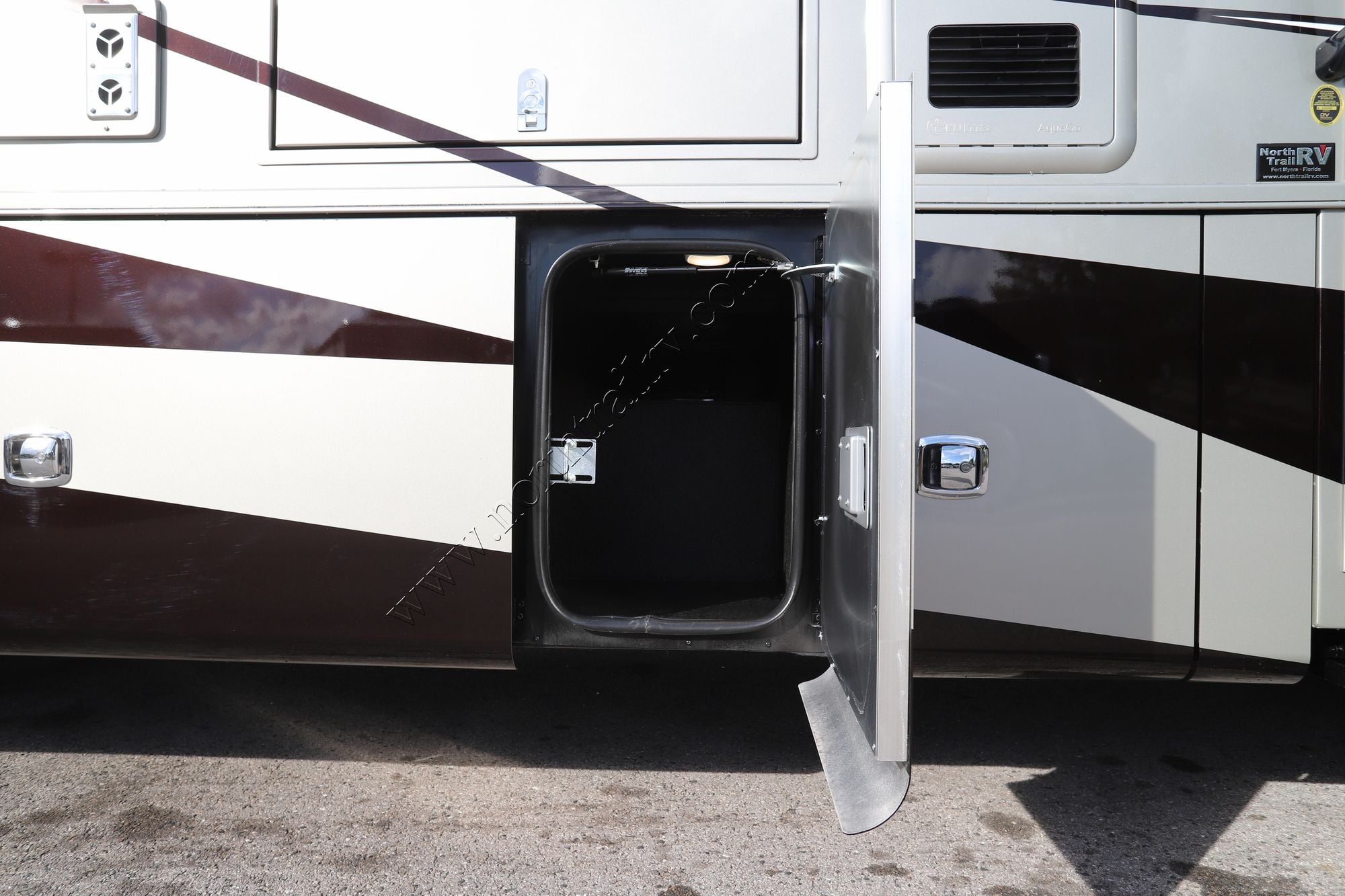 New 2026 Tiffin Motor Homes Allegro 32SA Class A  For Sale