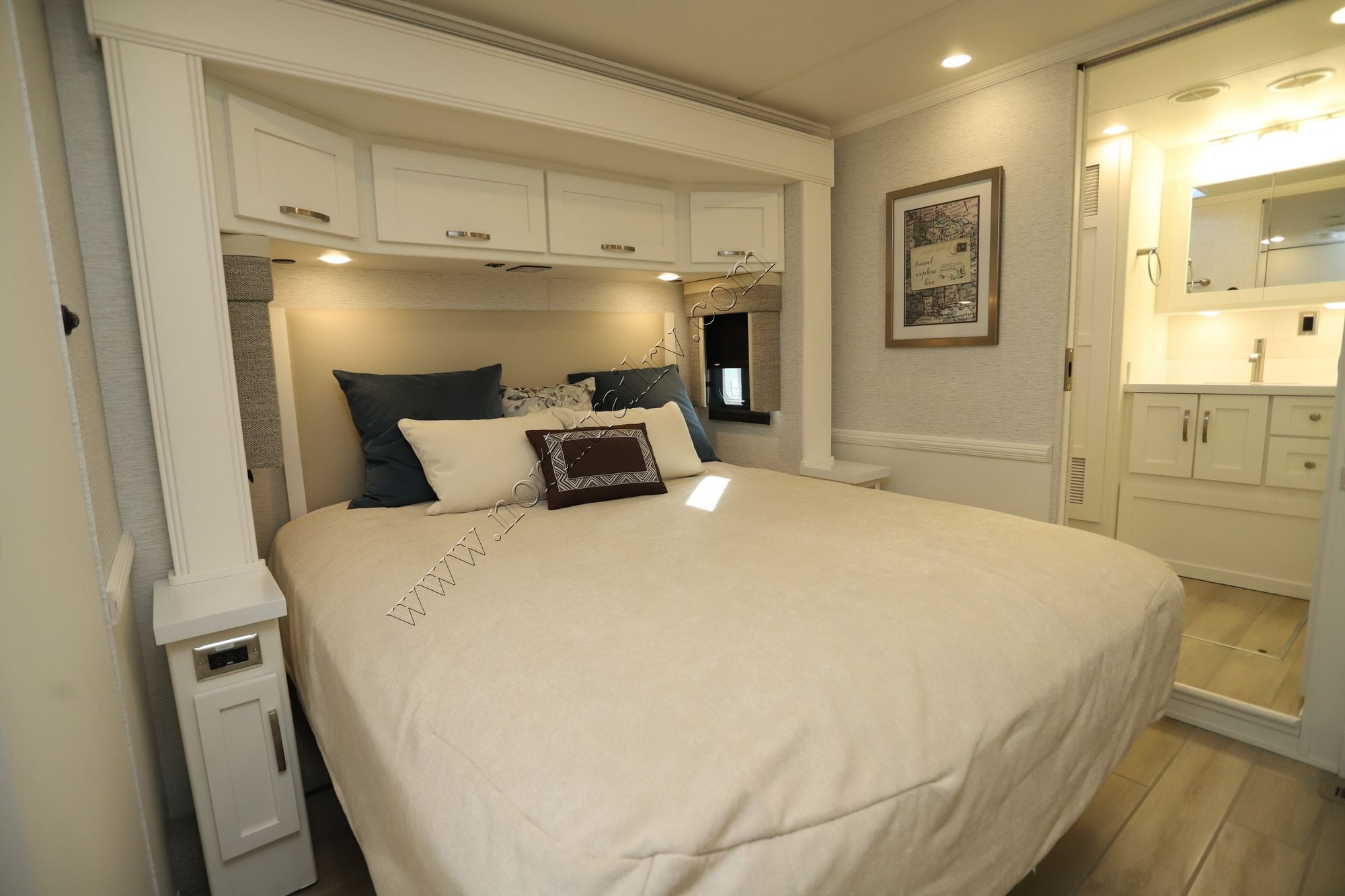 Used 2025 Newmar Northern Star 4037 Class A  For Sale