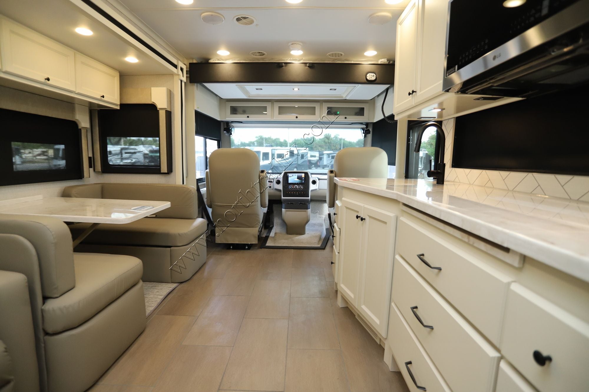 New 2026 Tiffin Motor Homes Allegro 32SA Class A  For Sale