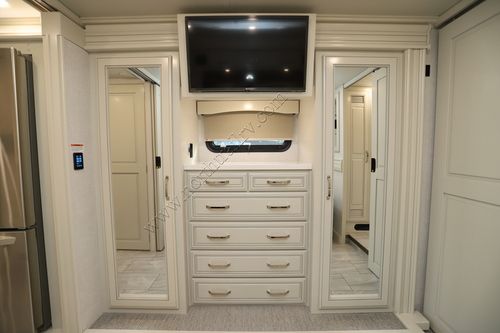 2024 Holiday Rambler Armada 40M